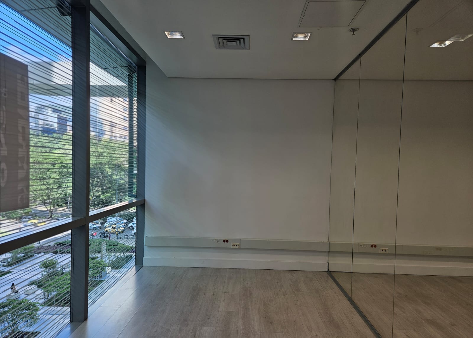 Oficina para arriendo en El Poblado Milla de Oro