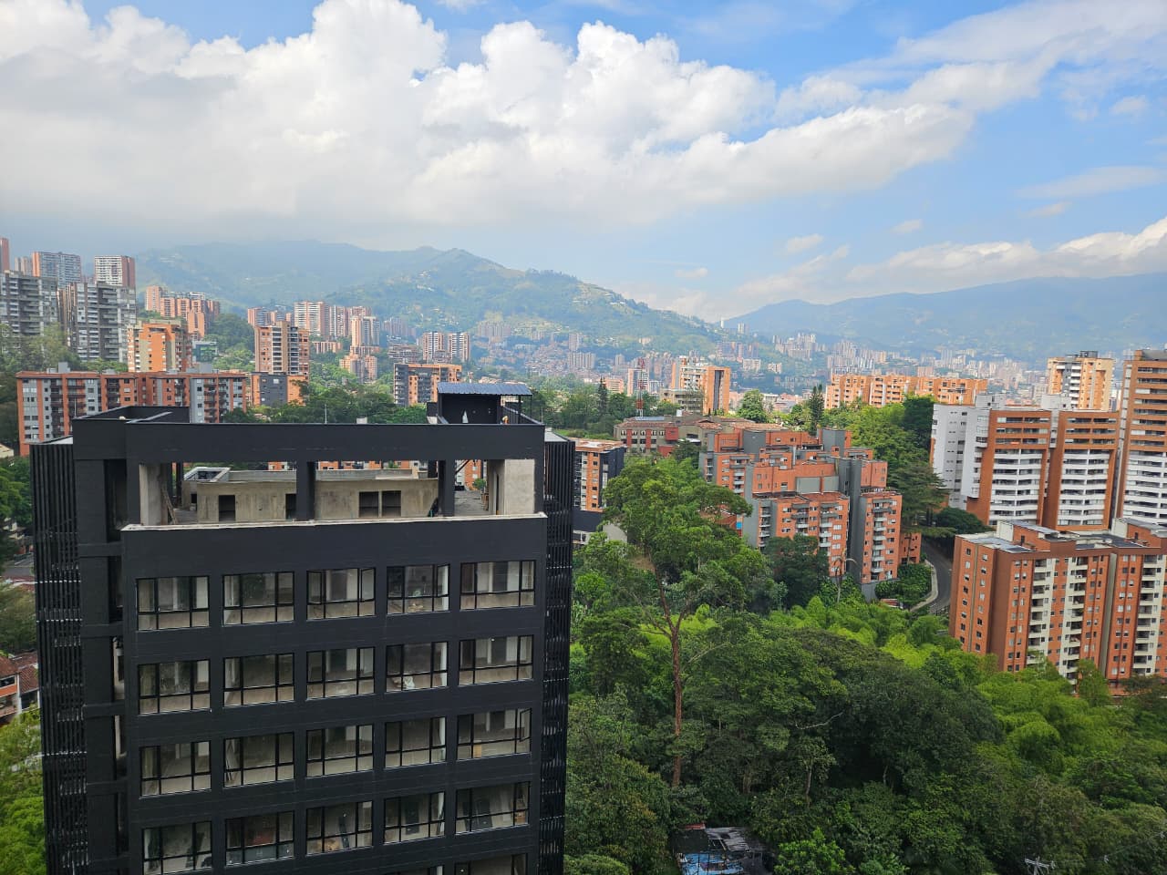 Apartamento amoblado en arriendo en La Loma del Esmeraldal Envigado