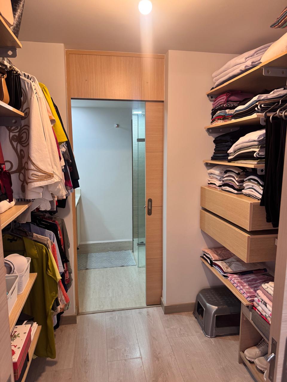 Apartamento para la venta en la loma de los bernal