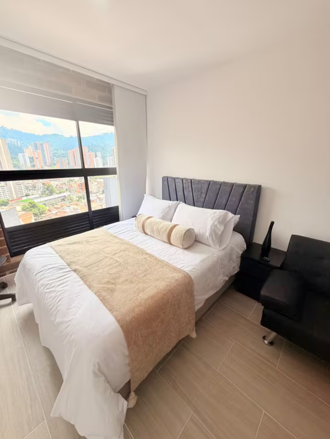 Apartaestudio en arriendo en Sabaneta avenida Las Vegas