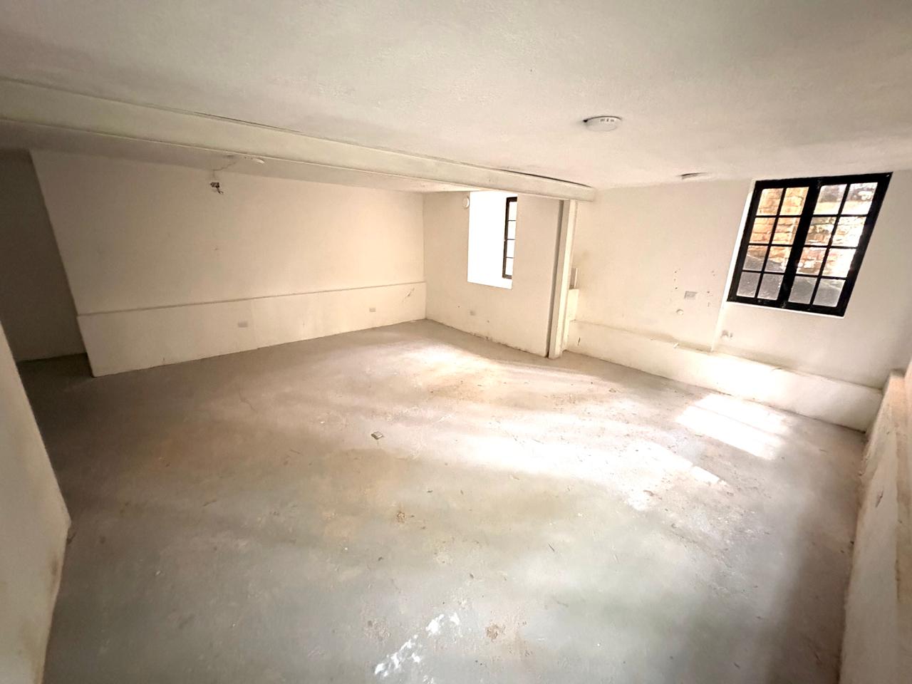Casa Lote para venta en Poblado  Castropol