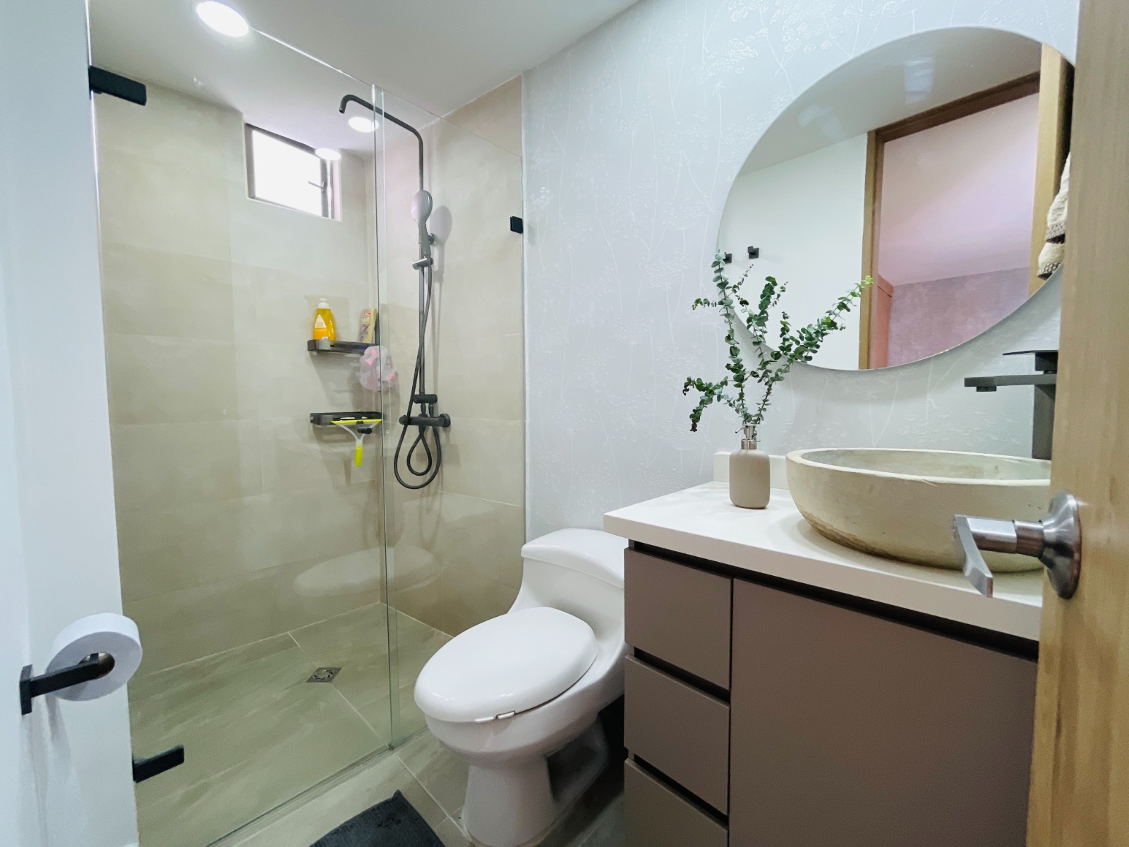 Apartamento en venta La Abadía Envigado – 83 m² + 2 parqueaderos