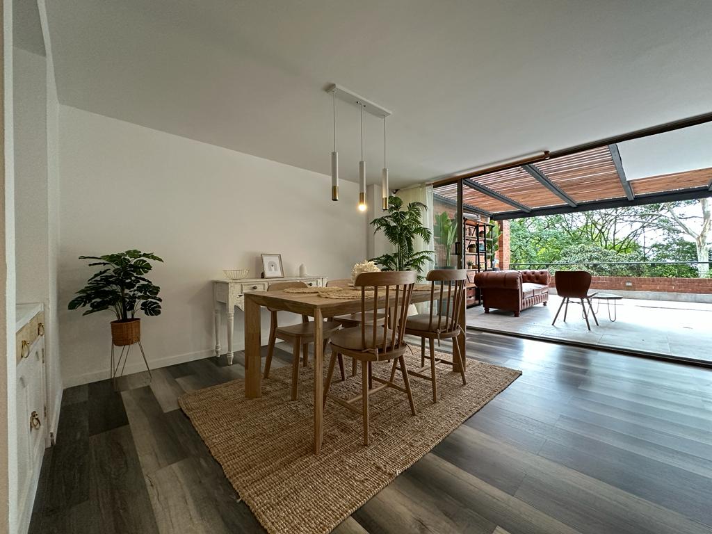 Apartamento en arriendo amoblado en Poblado Los Balsos Medellín