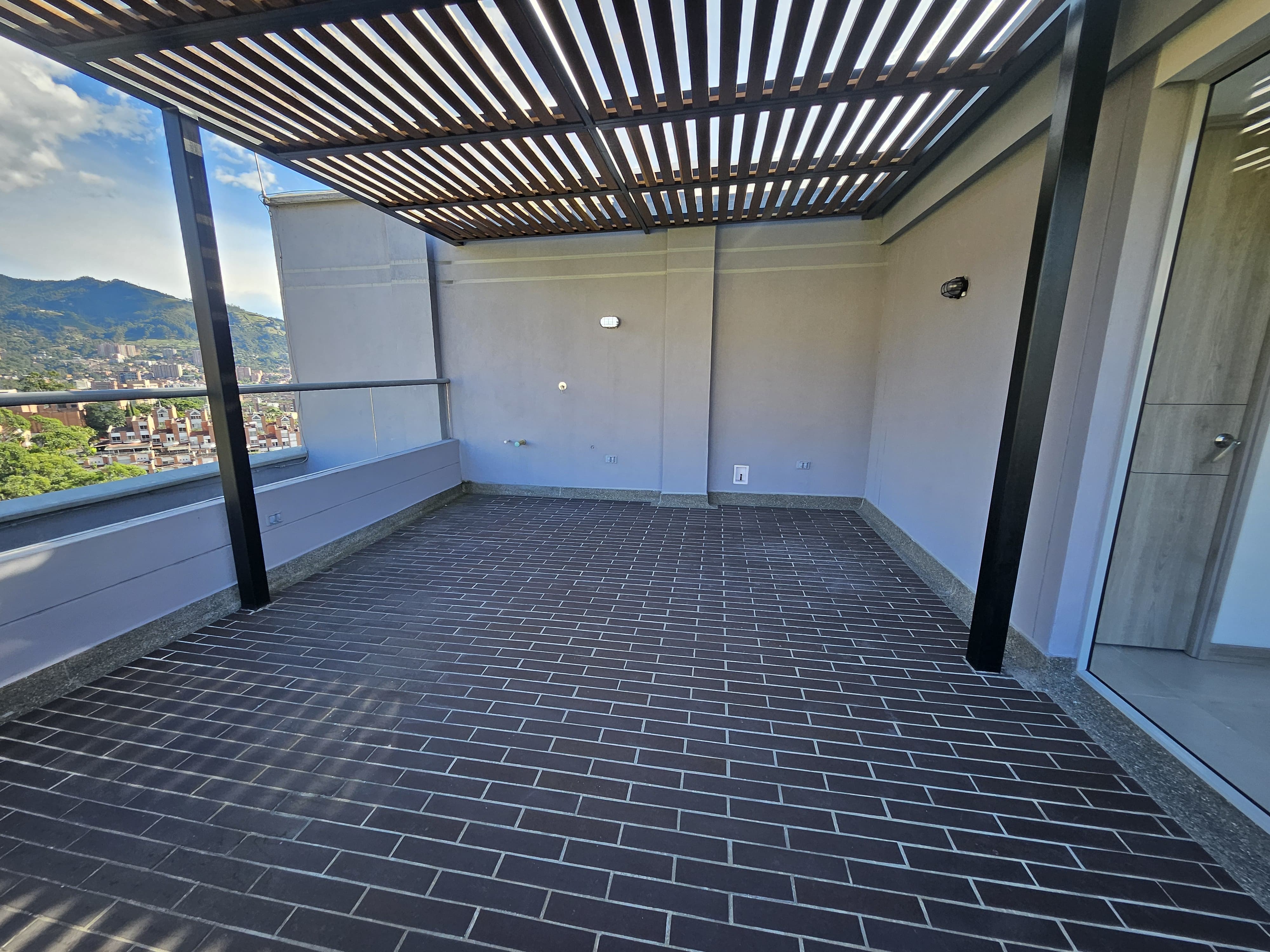 Apartamento duplex en venta en La Abadía  Envigado