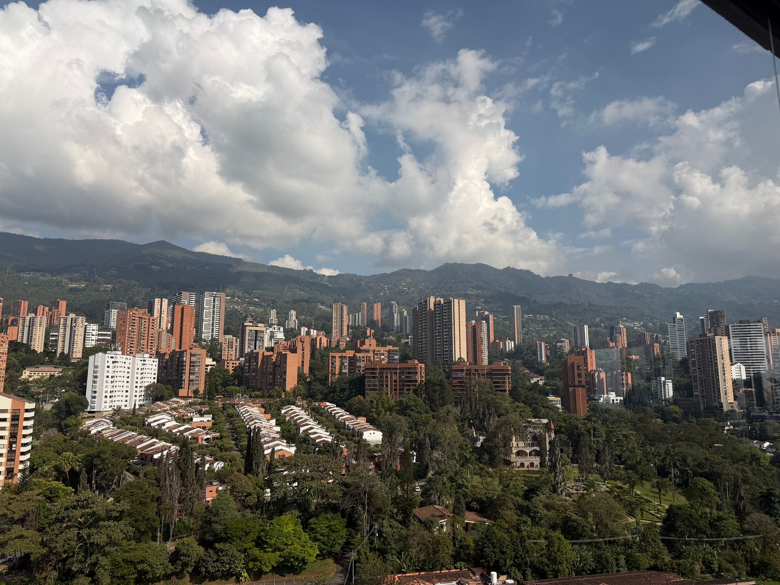 Apartamento en venta Medellin Poblado los Balsos