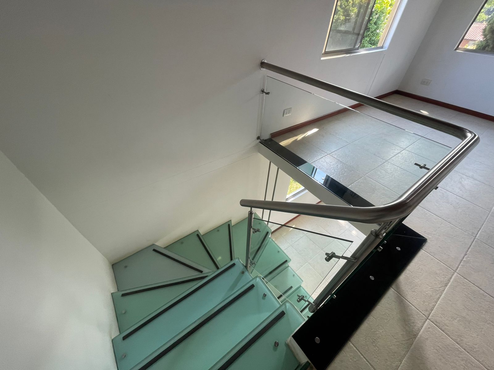 Casa en arriendo en Envigado Las Antillas