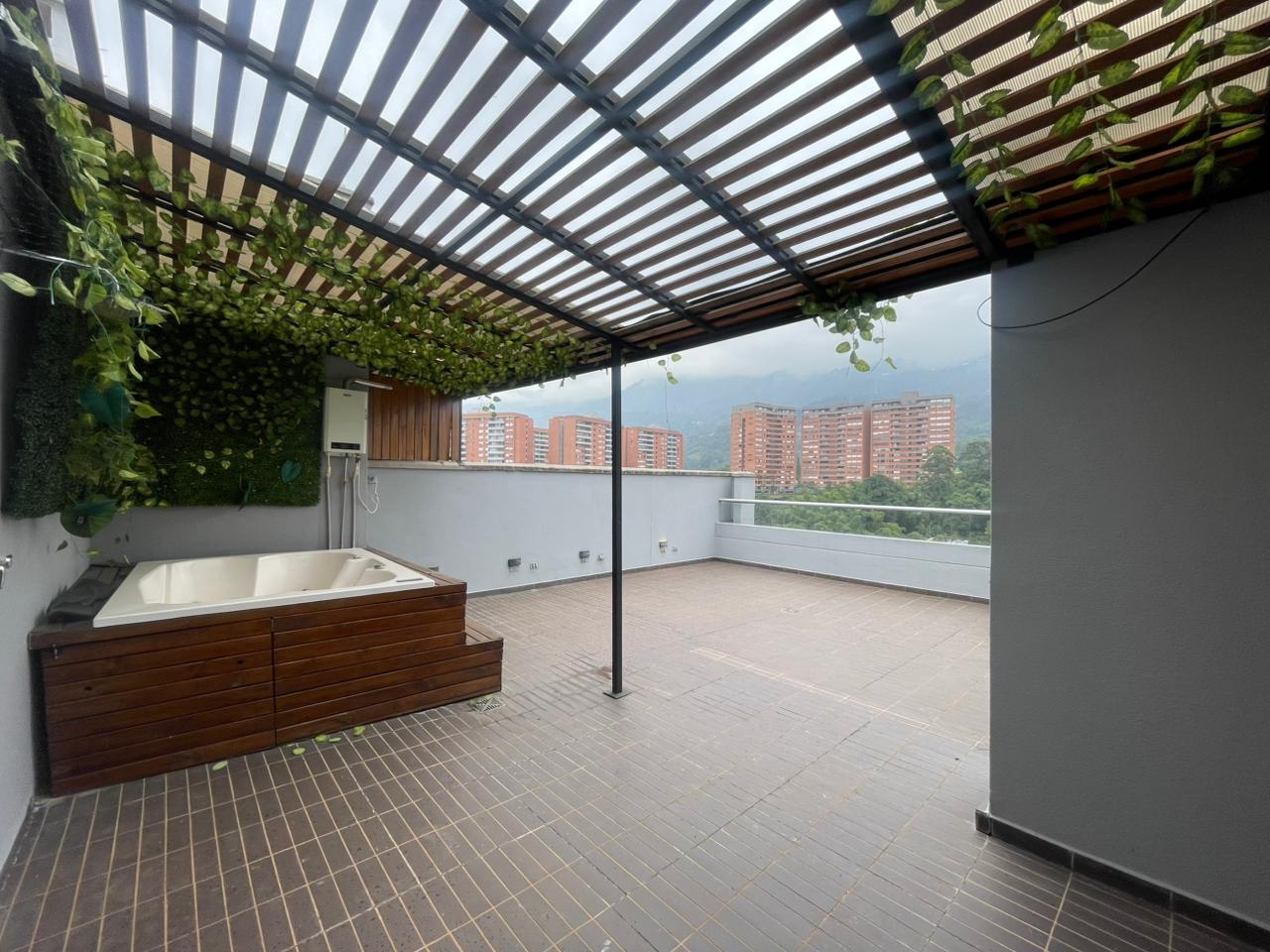 Apartamento para arriendo en Envigado Loma las brujas