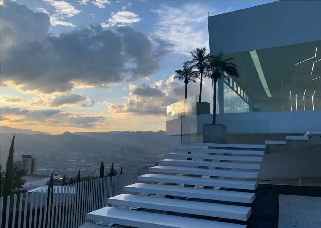 Casa en venta en las Palmas Medellin