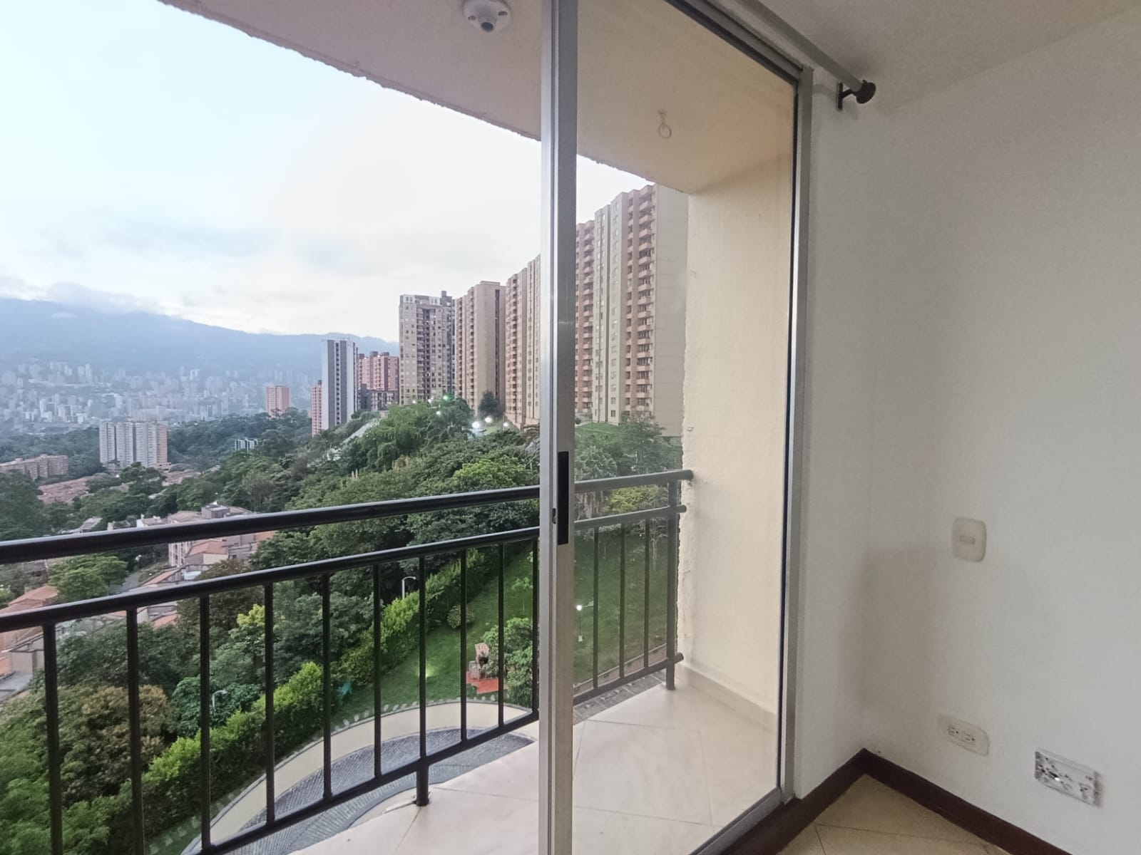 APARTAMENTO EN ARRIENDO, RODEO ALTO