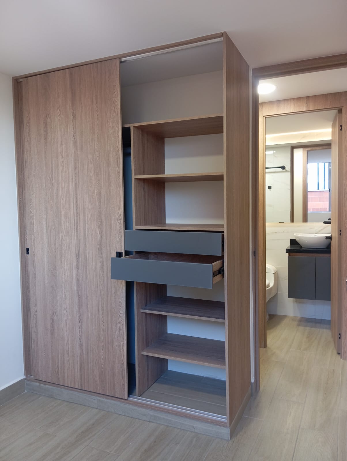 Apartamento en venta en Robledo Pajarito Sector Las Lunas