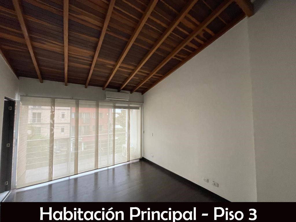 Casa para la venta en La Estrella Cerca del Parque - Antioquia