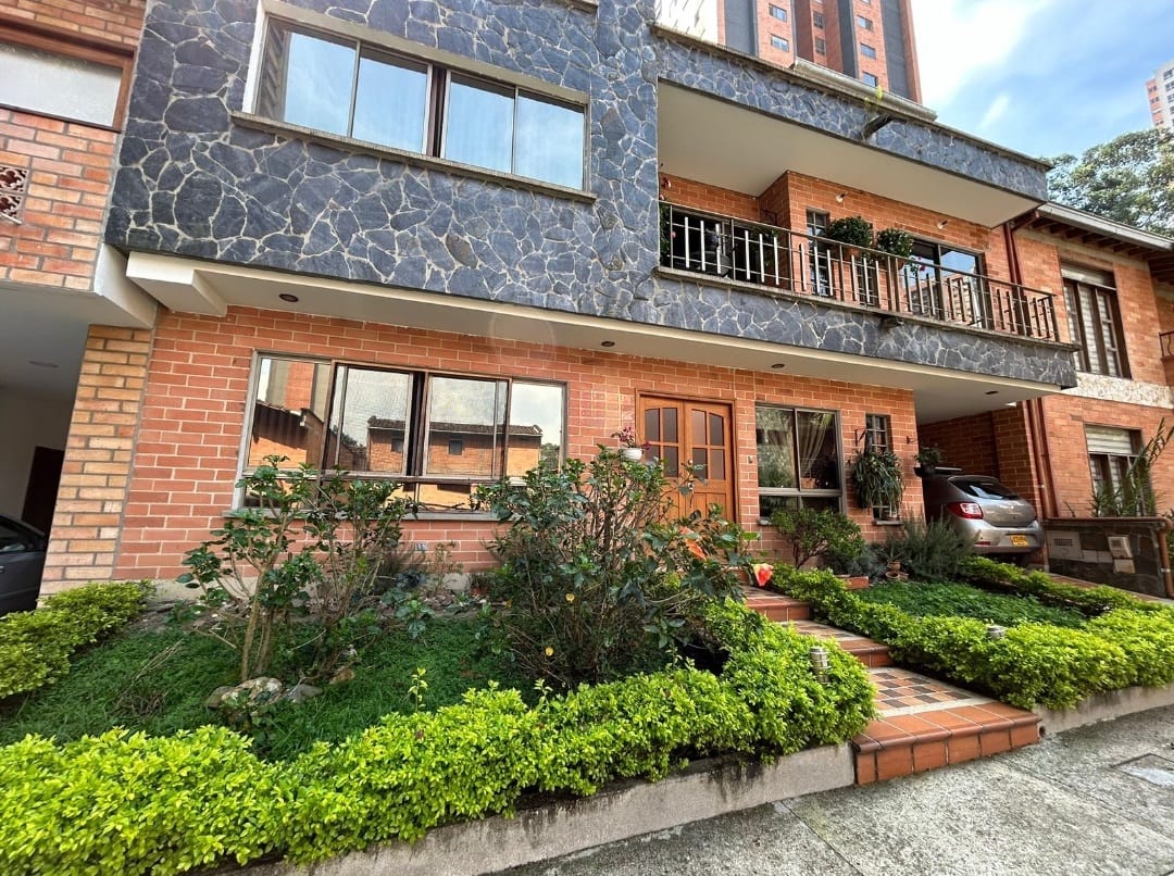 VENTA DE CASA SABANETA ANTIOQUIA.