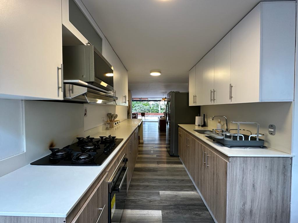 Apartamento en arriendo amoblado en Poblado Los Balsos Medellín