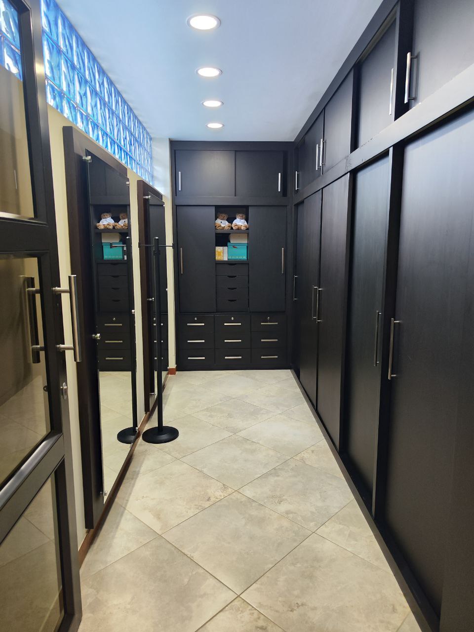 Casa para la venta INDEPENDIENTE en El Escobero parte baja