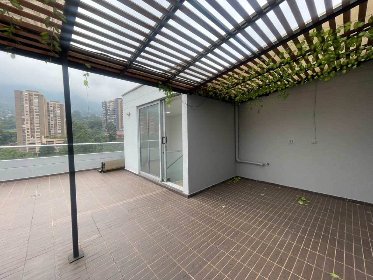 Apartamento para arriendo en Envigado Loma las brujas