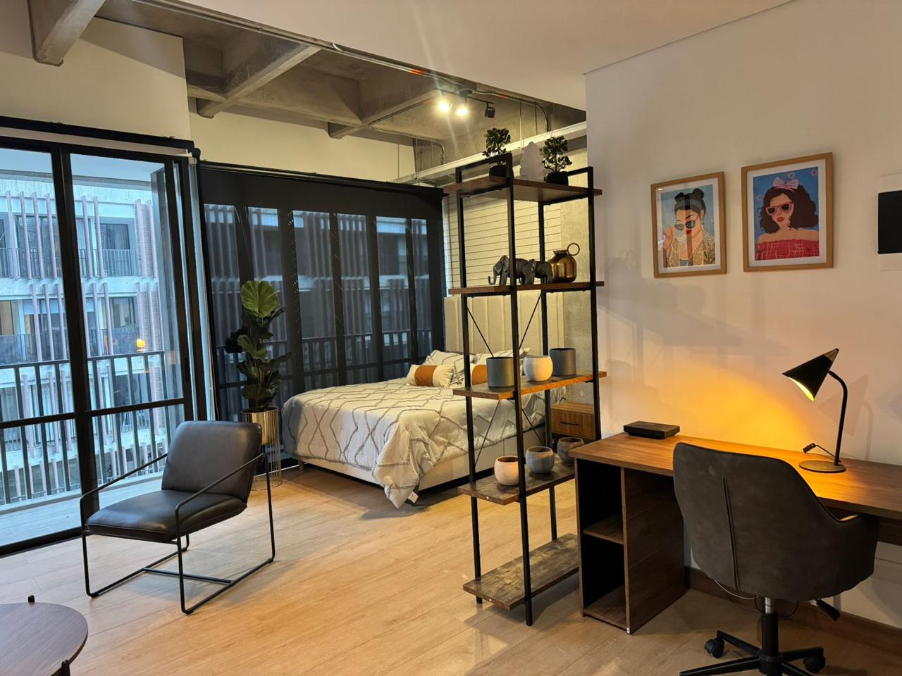 Apartaestudio amoblado para arriendo en Ciudad del Río El Poblado
