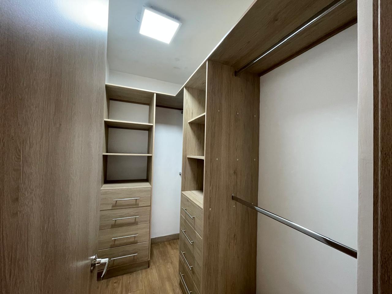 Apartamento en venta el Poblado Loma de San Julian