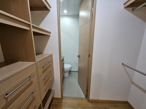 Apartamento en arriendo en Loma del Indio Poblado