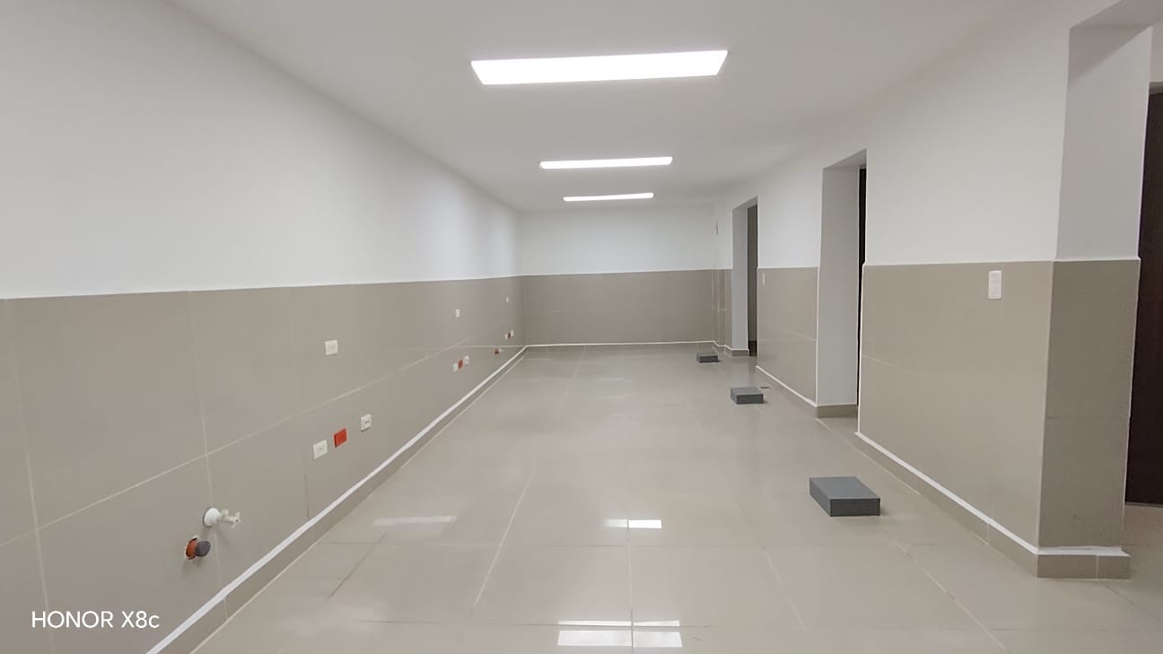 Casa comercial para arriendo en La 80 Estadio