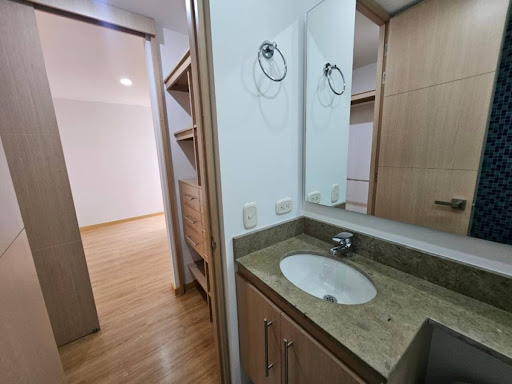 Apartamento en arriendo en Loma del Indio Poblado