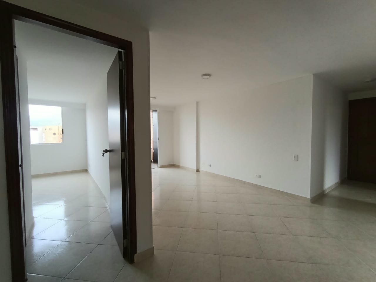 Apartamento en arriendo en Loma de los Bernal Medellín