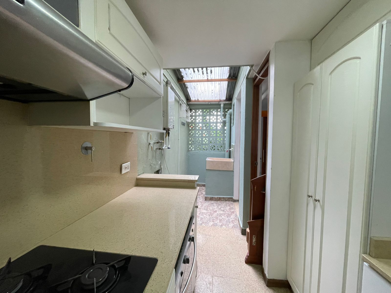 Casa para la venta en Medellin Loma de Los Bernal