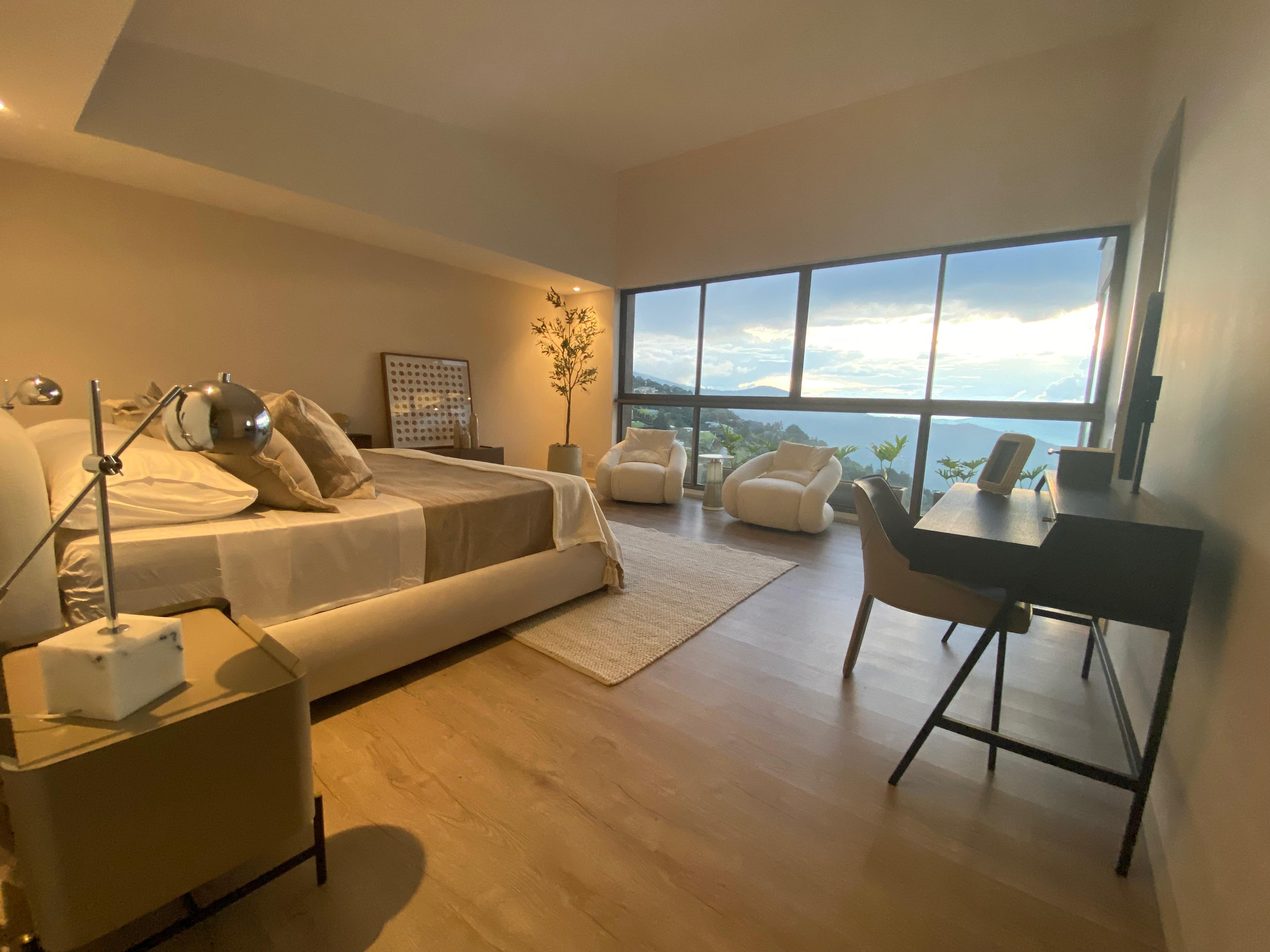 Casa en venta para estrenar en las Palmas Medellin