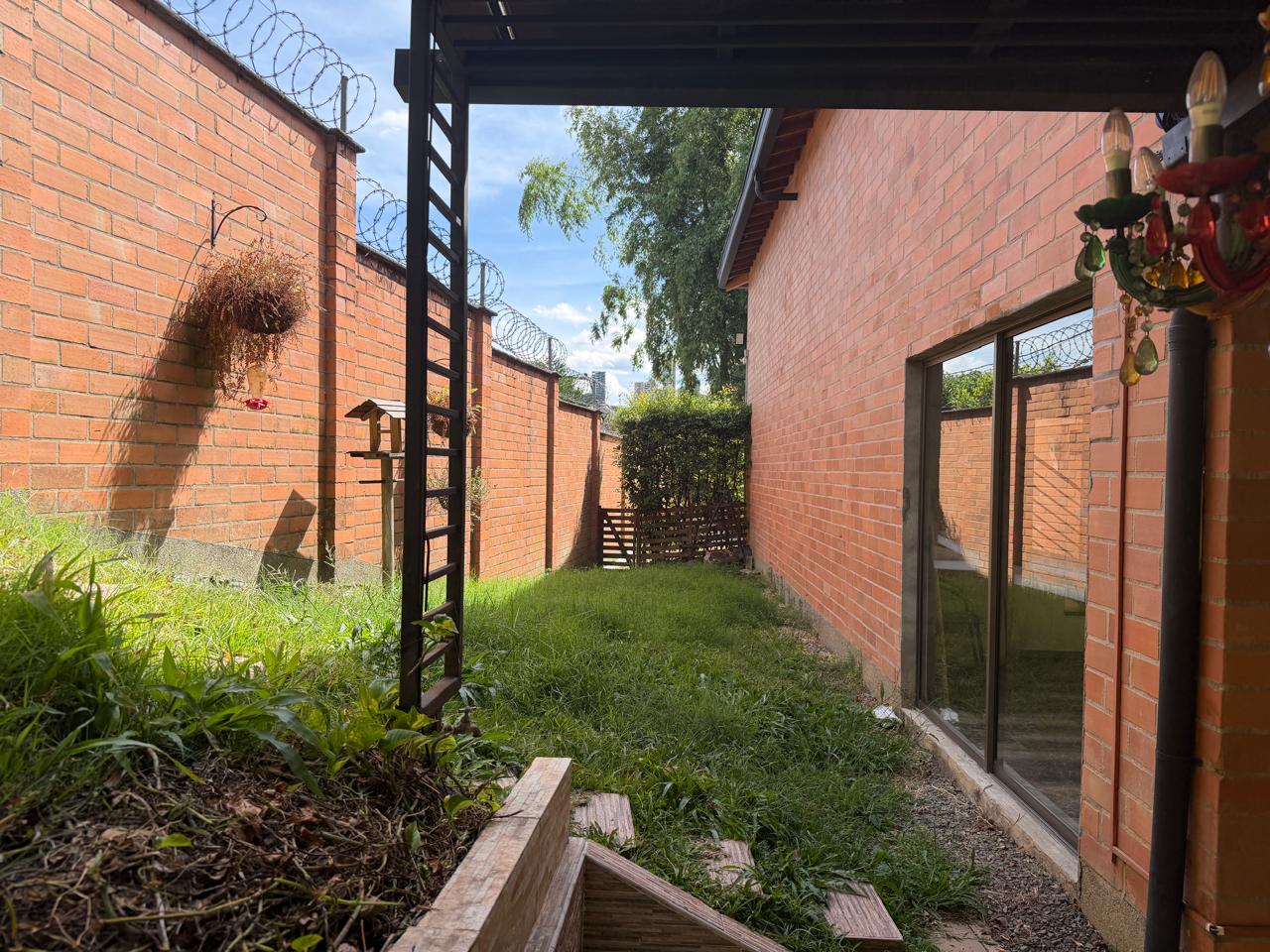 Casa para la venta en Envigado la Calleja