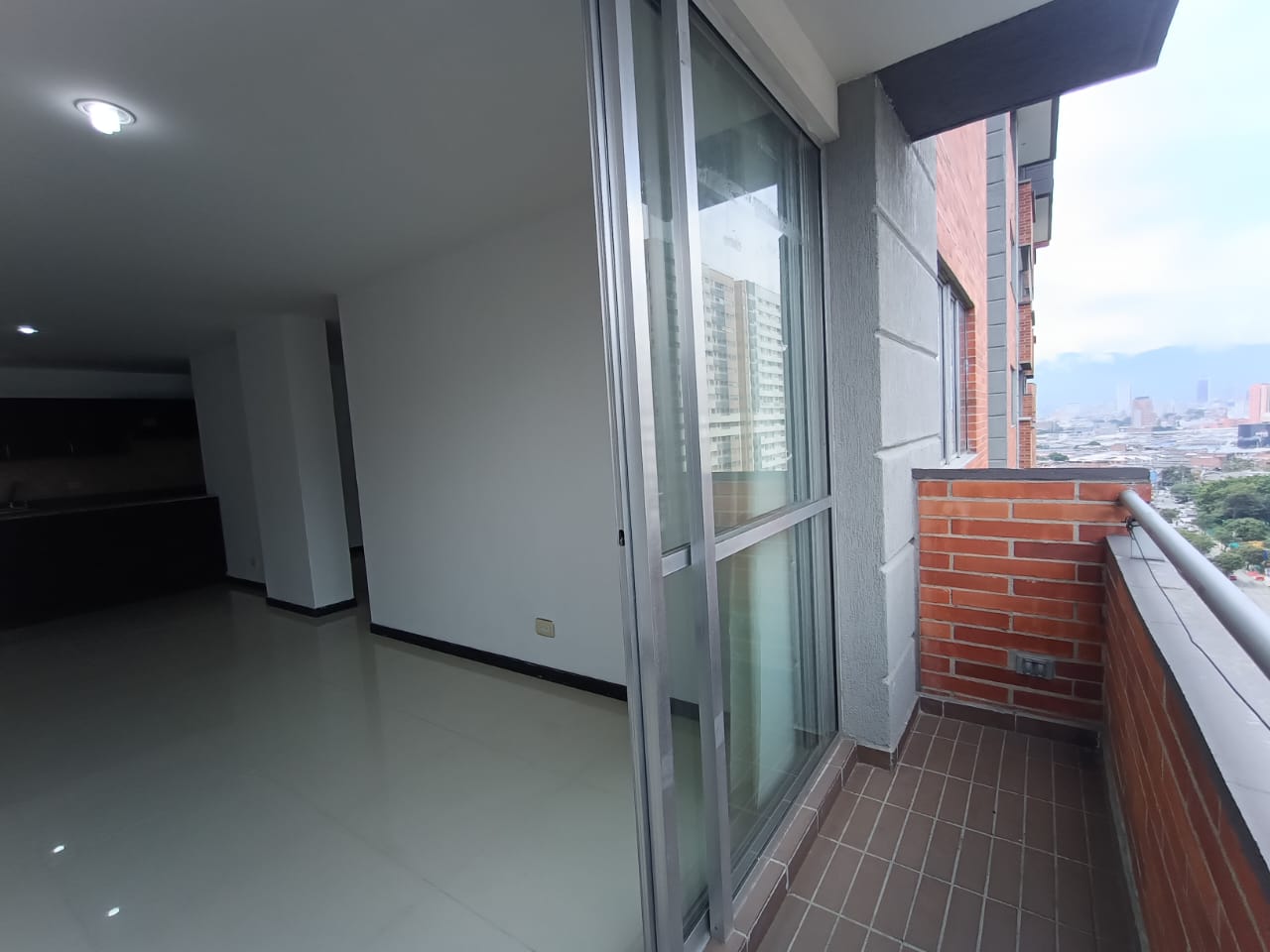 Apartamento en venta en el Poblado, sector Ciudad del Río
