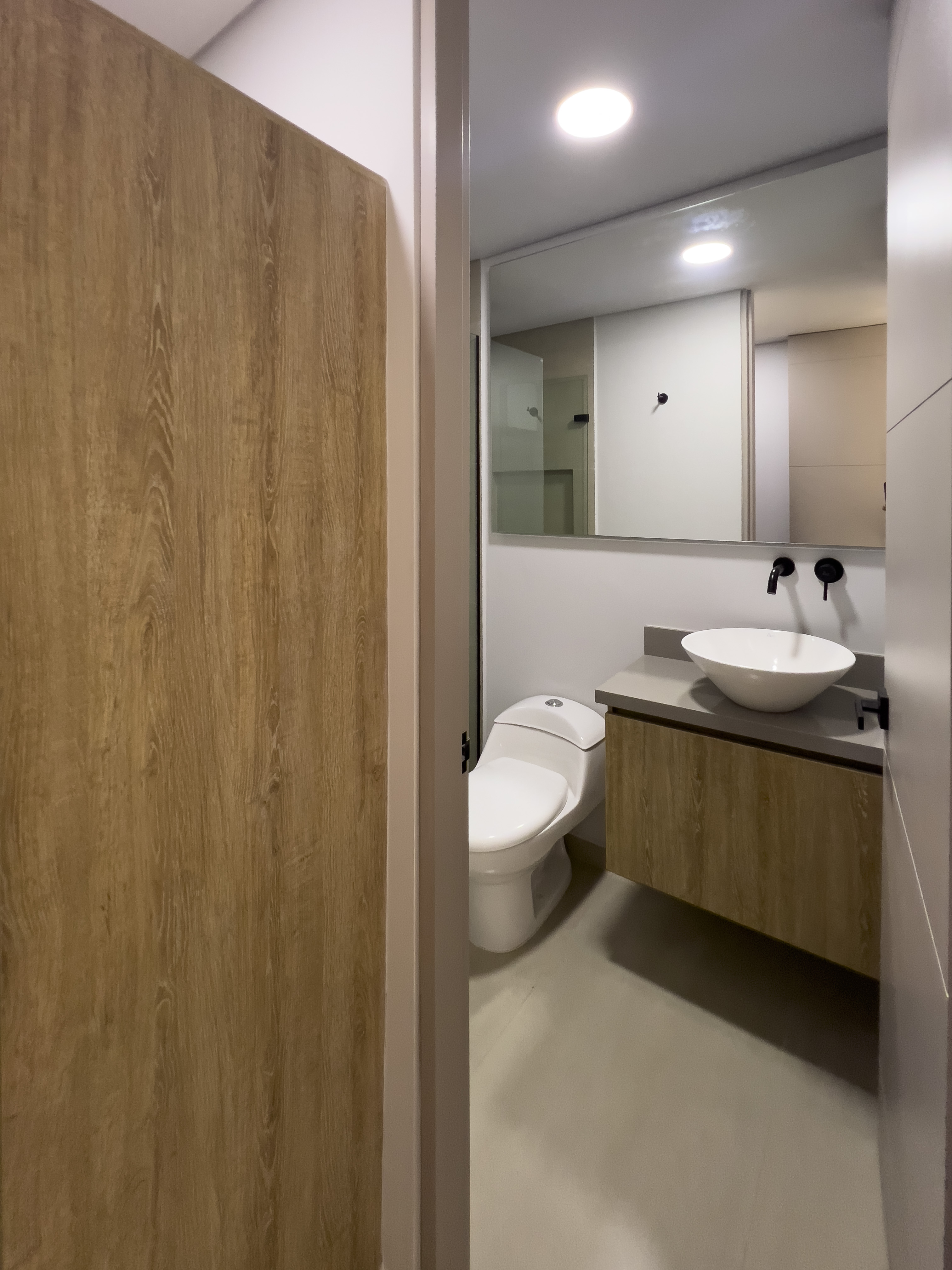 Apartamento en venta en el poblado Medellín cerca del Tesoro