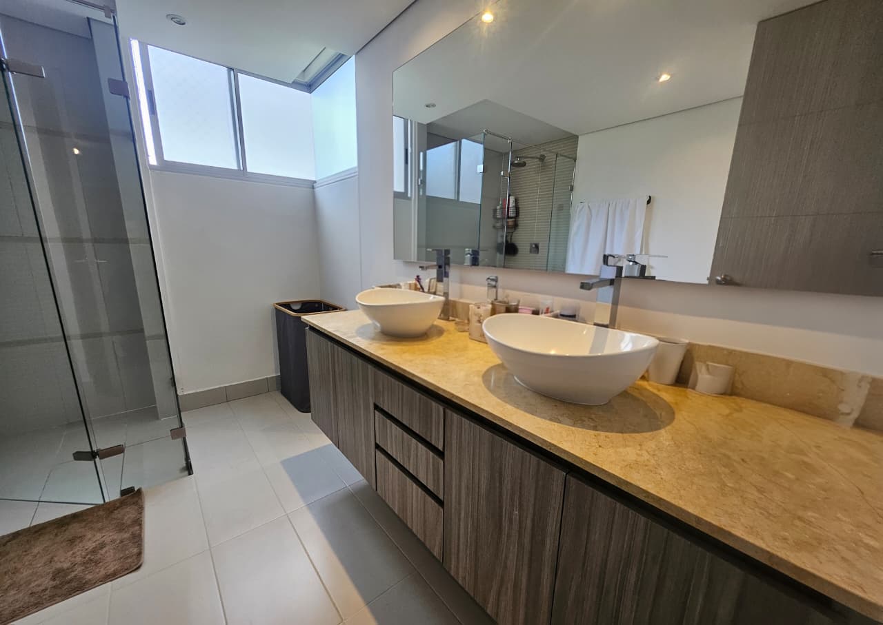 Apartamento para arriendo en La Calera Poblado Medellin