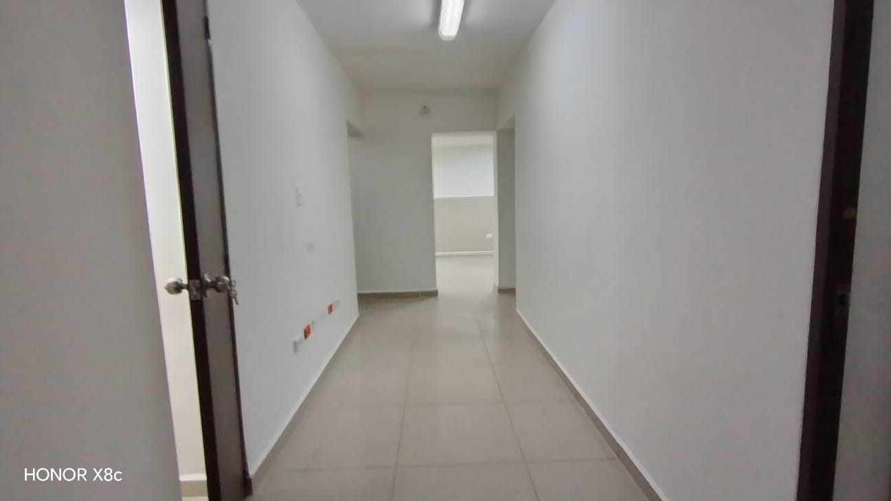 Casa comercial para arriendo en La 80 Estadio