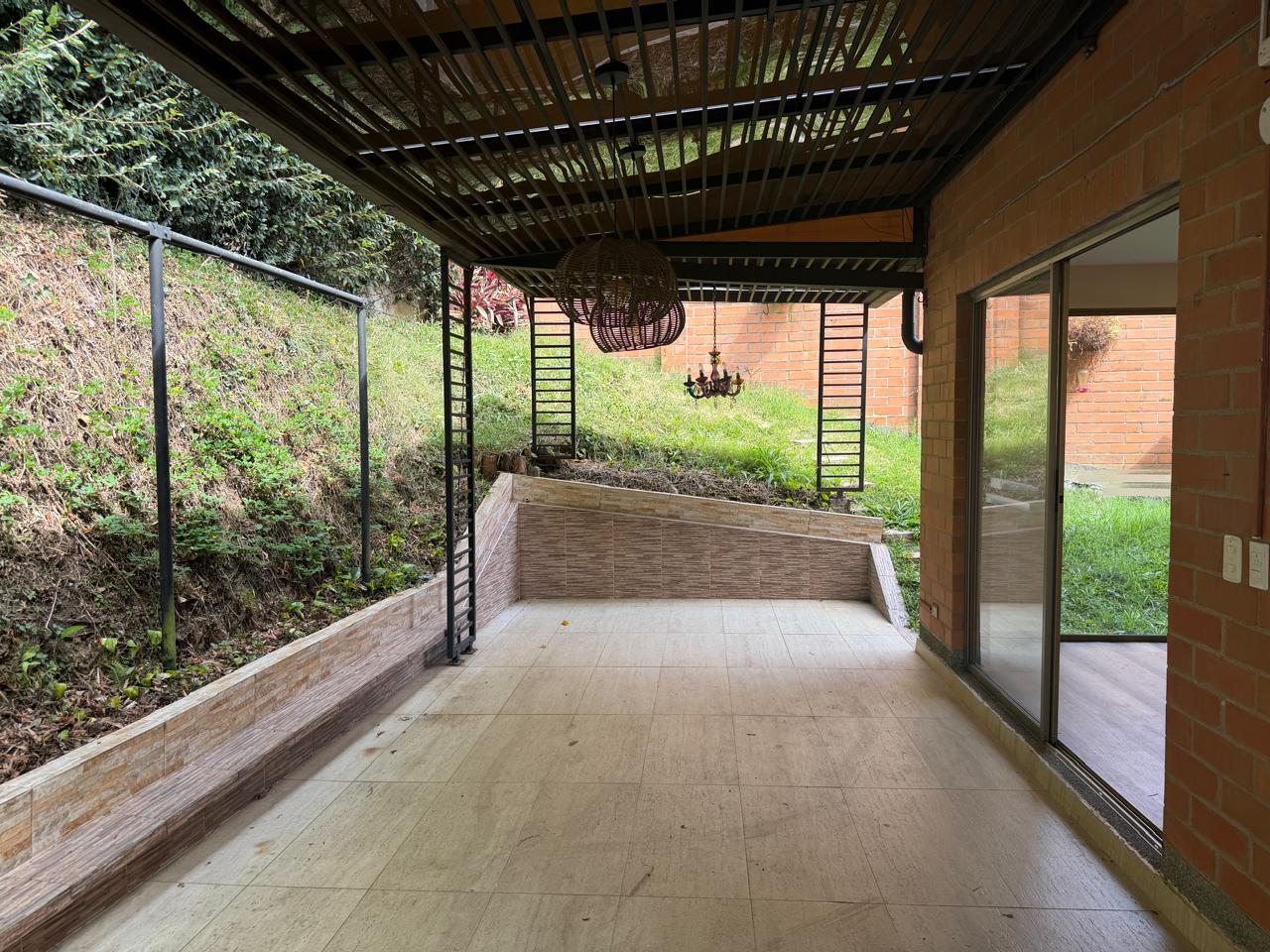 Casa para la venta en Envigado la Calleja