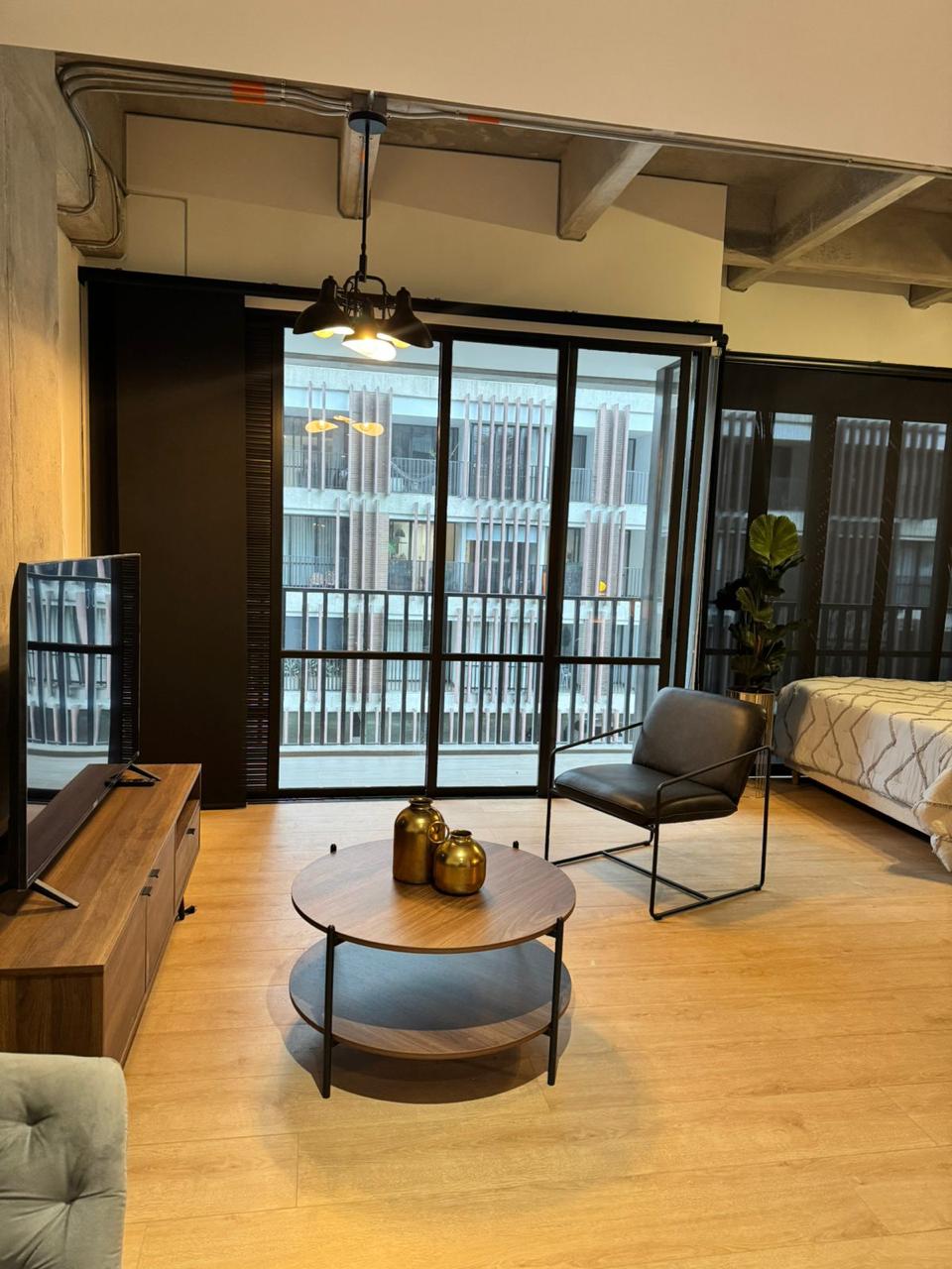 Apartaestudio amoblado para arriendo en Ciudad del Río El Poblado