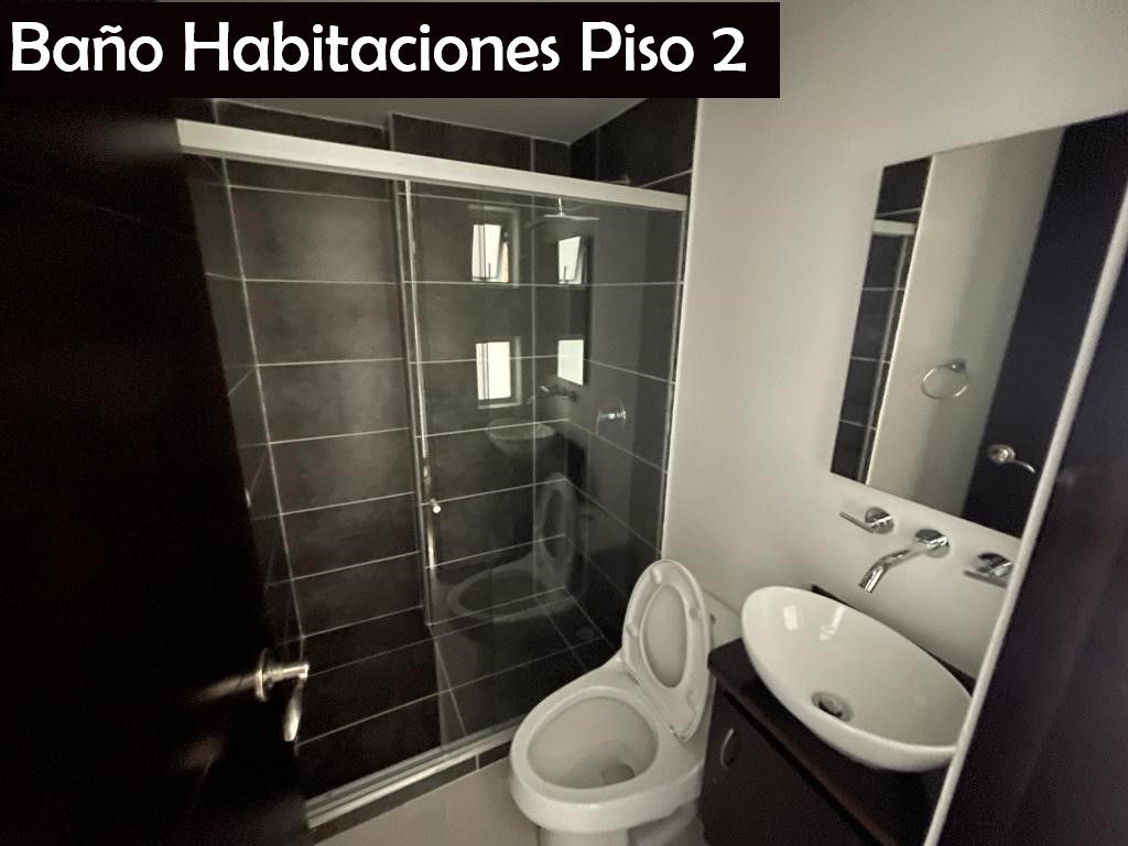 Casa para la venta en La Estrella Cerca del Parque - Antioquia