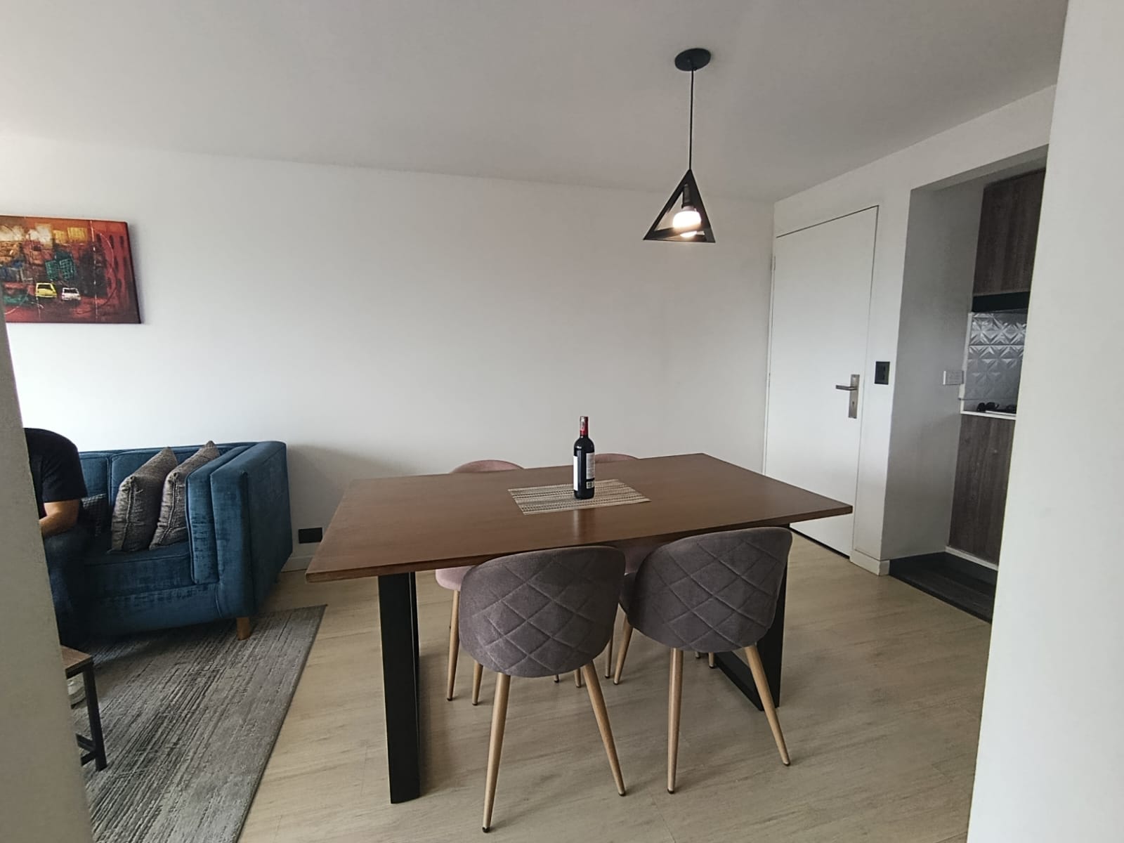 APARTAMENTO AMOBLADO EN  ARRIENDO EN BELEN