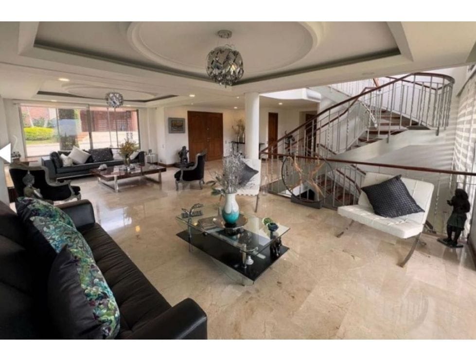 Casa en venta en la Cola del Zorro Poblado Medellin