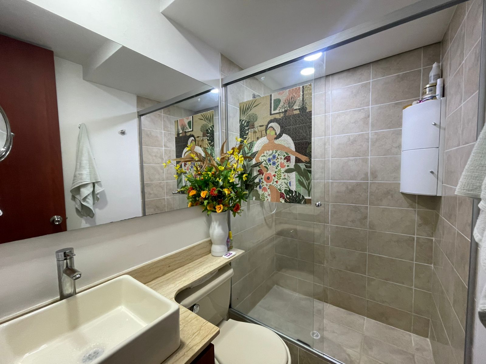 Apartamento en venta Medellin Loma de los Bernal