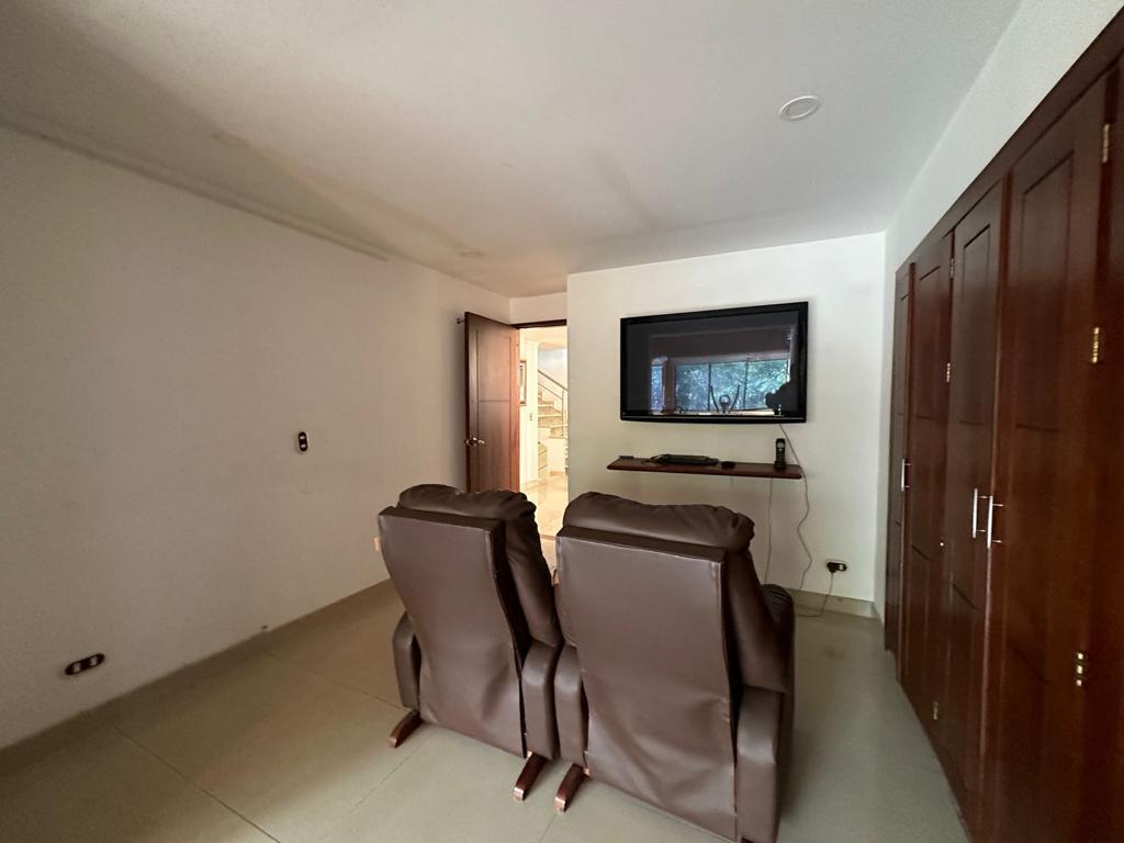 Hermosa casa para la venta en la Cola del Zorro, Medellín.