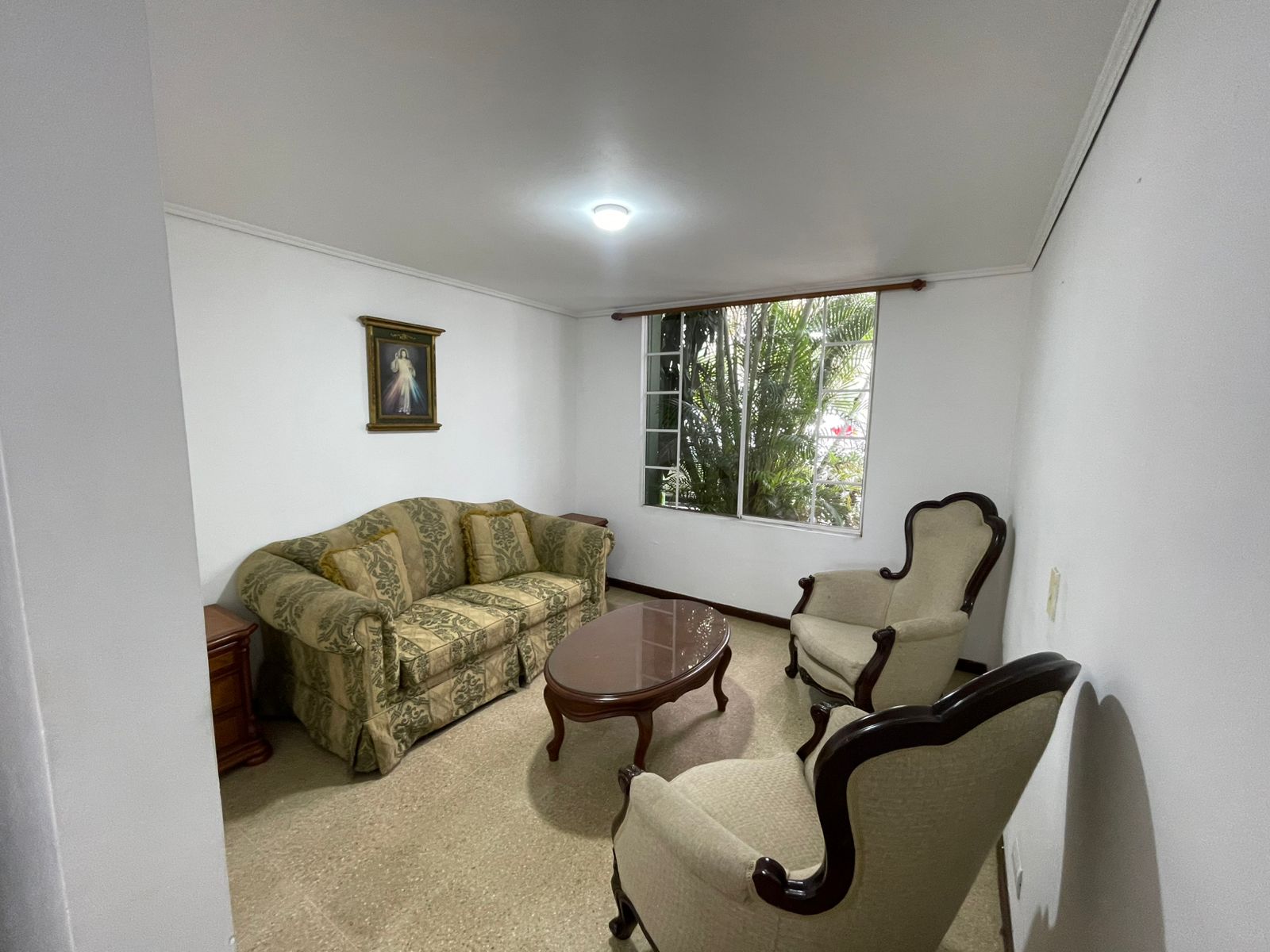 Casa para la venta en Medellin Loma de Los Bernal