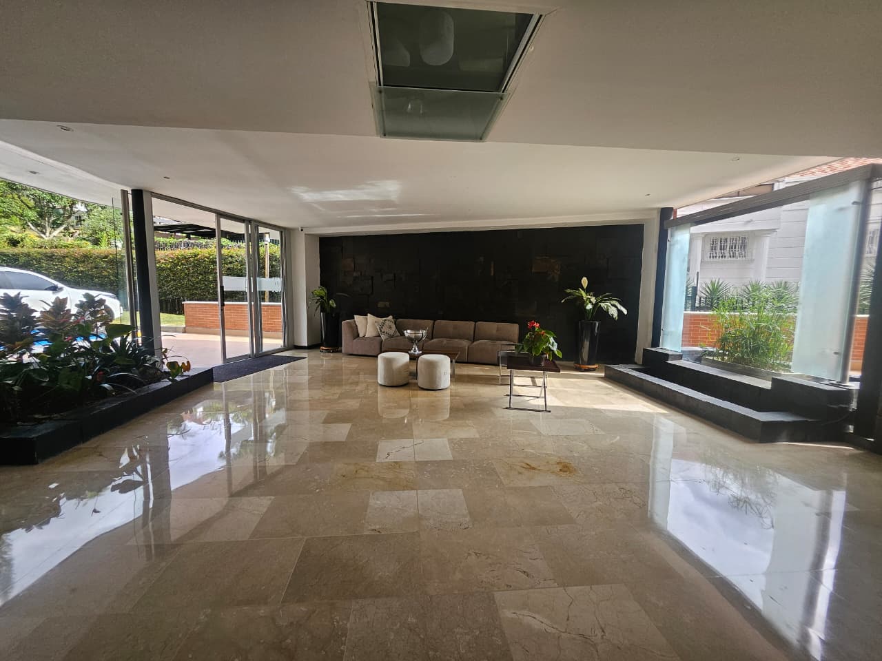 Apartamento para arriendo en La Calera Poblado Medellin