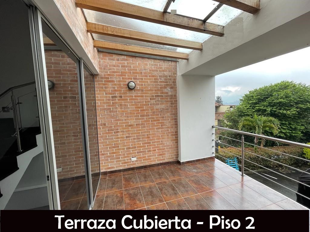 Casa para la venta en La Estrella Cerca del Parque - Antioquia