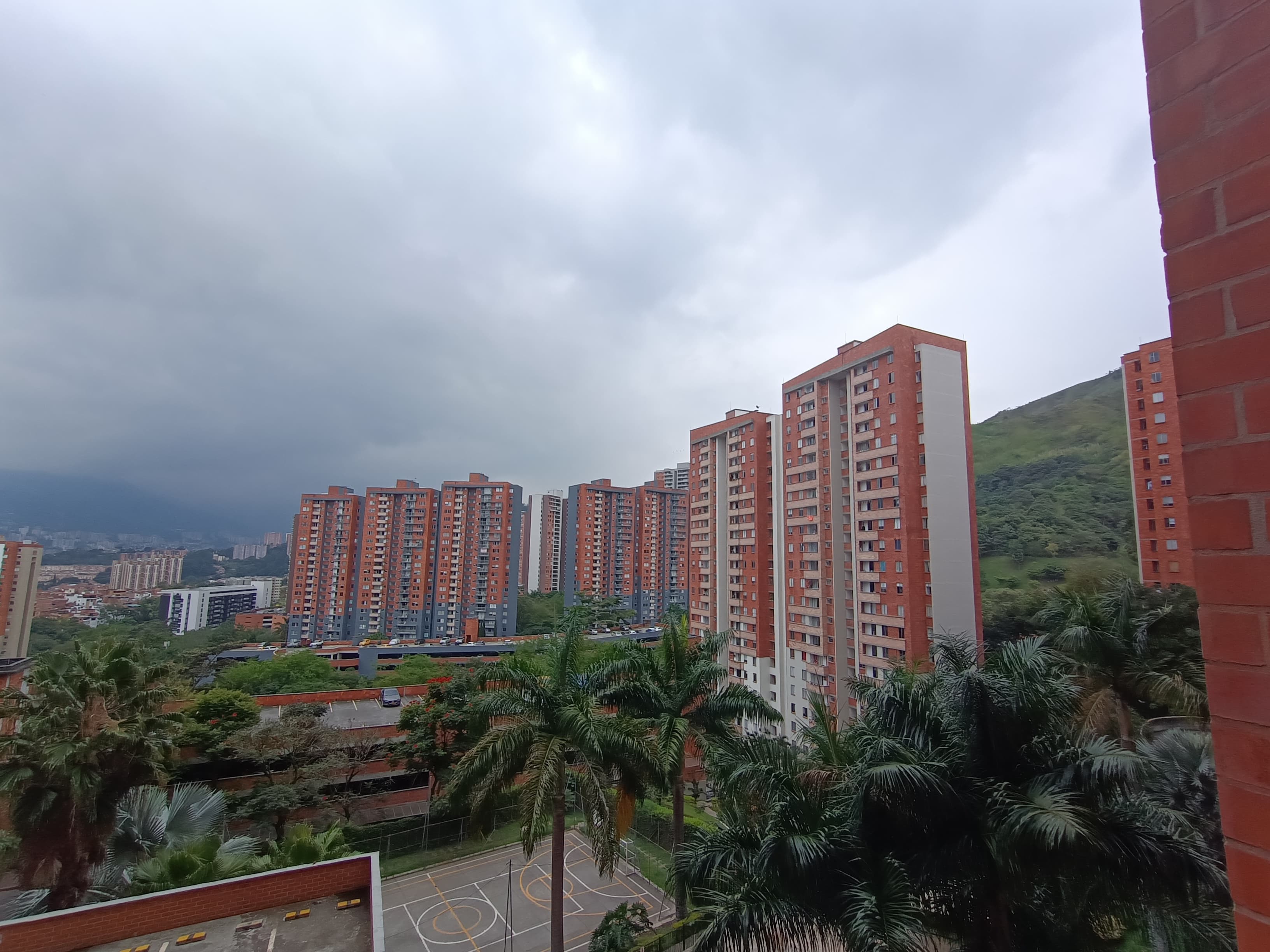 Apartamento en venta Medellin Loma de los Bernal