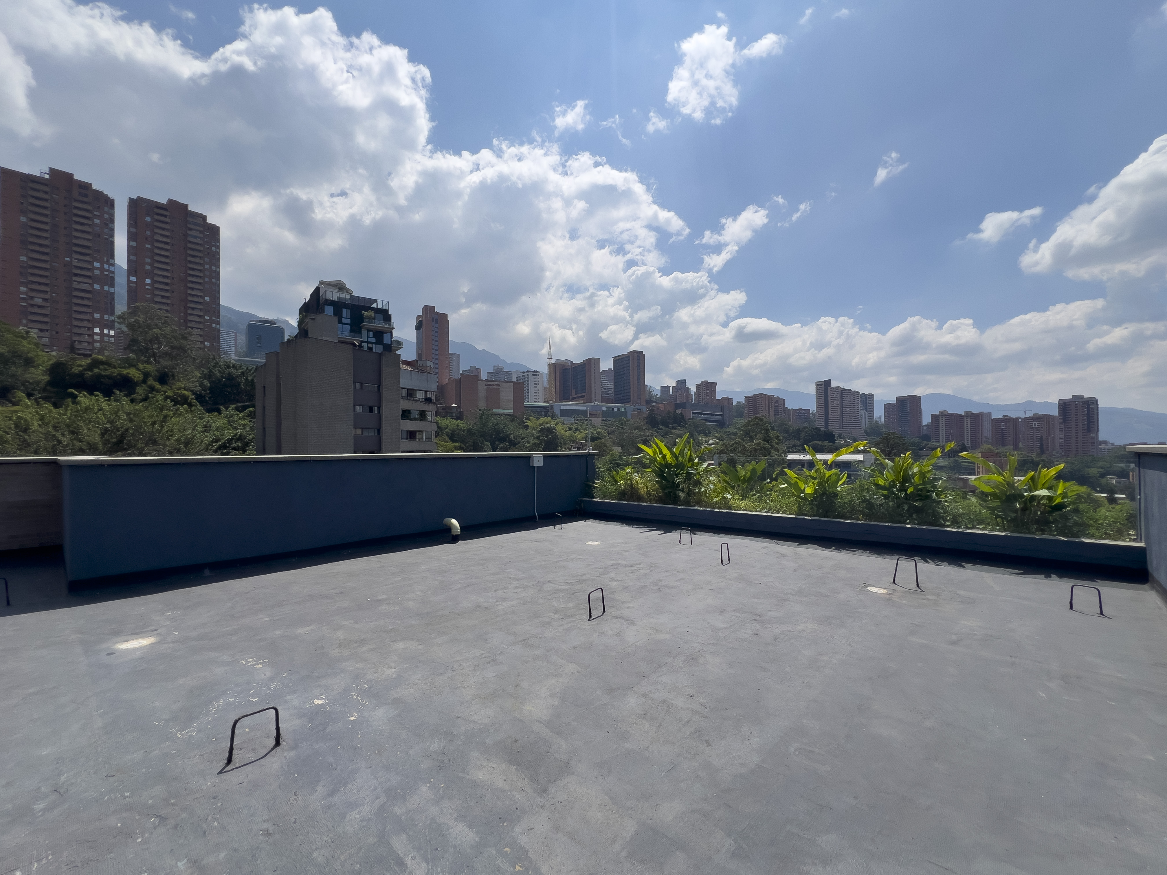 Apartamento en venta en el poblado Medellín cerca del Tesoro