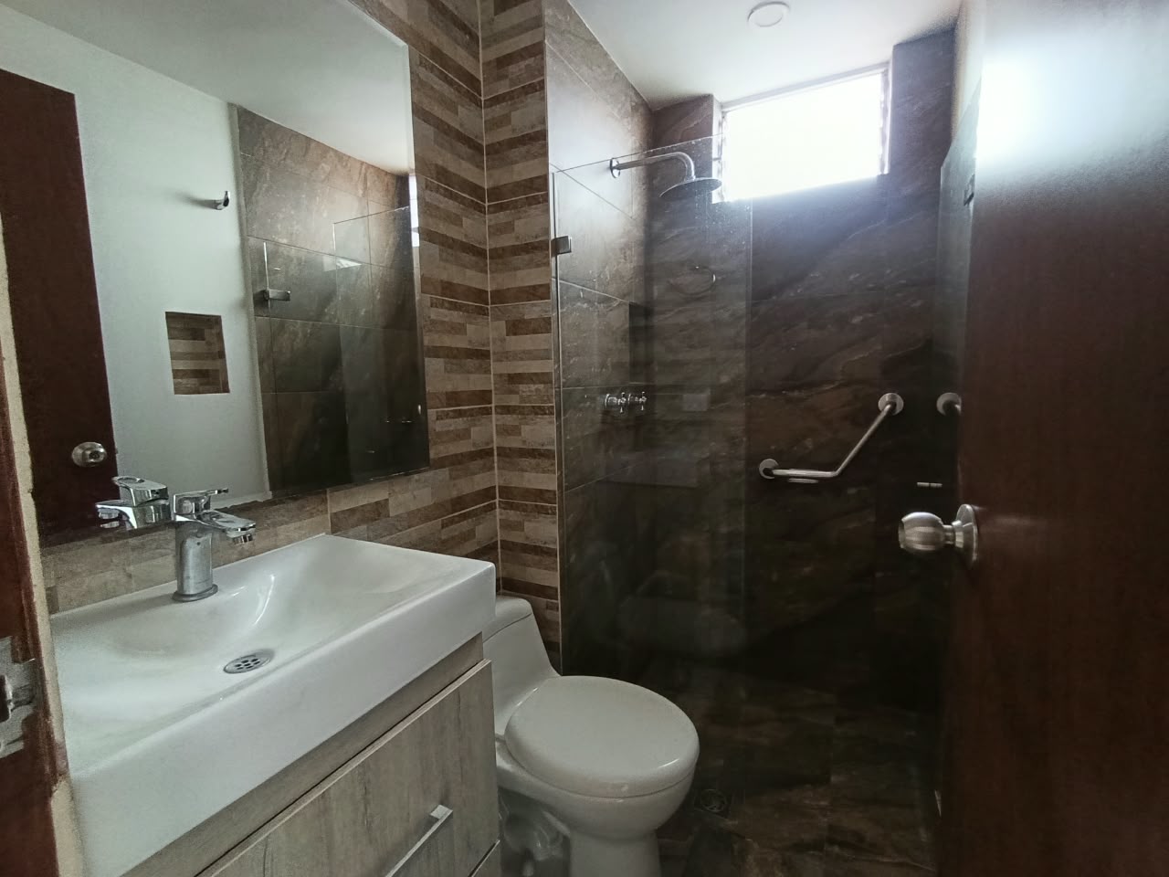Apartamento en arriendo en Loma de los Bernal Medellín