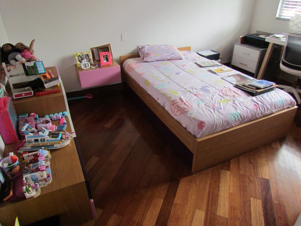 Casa en venta en Envigado loma Benedictinos