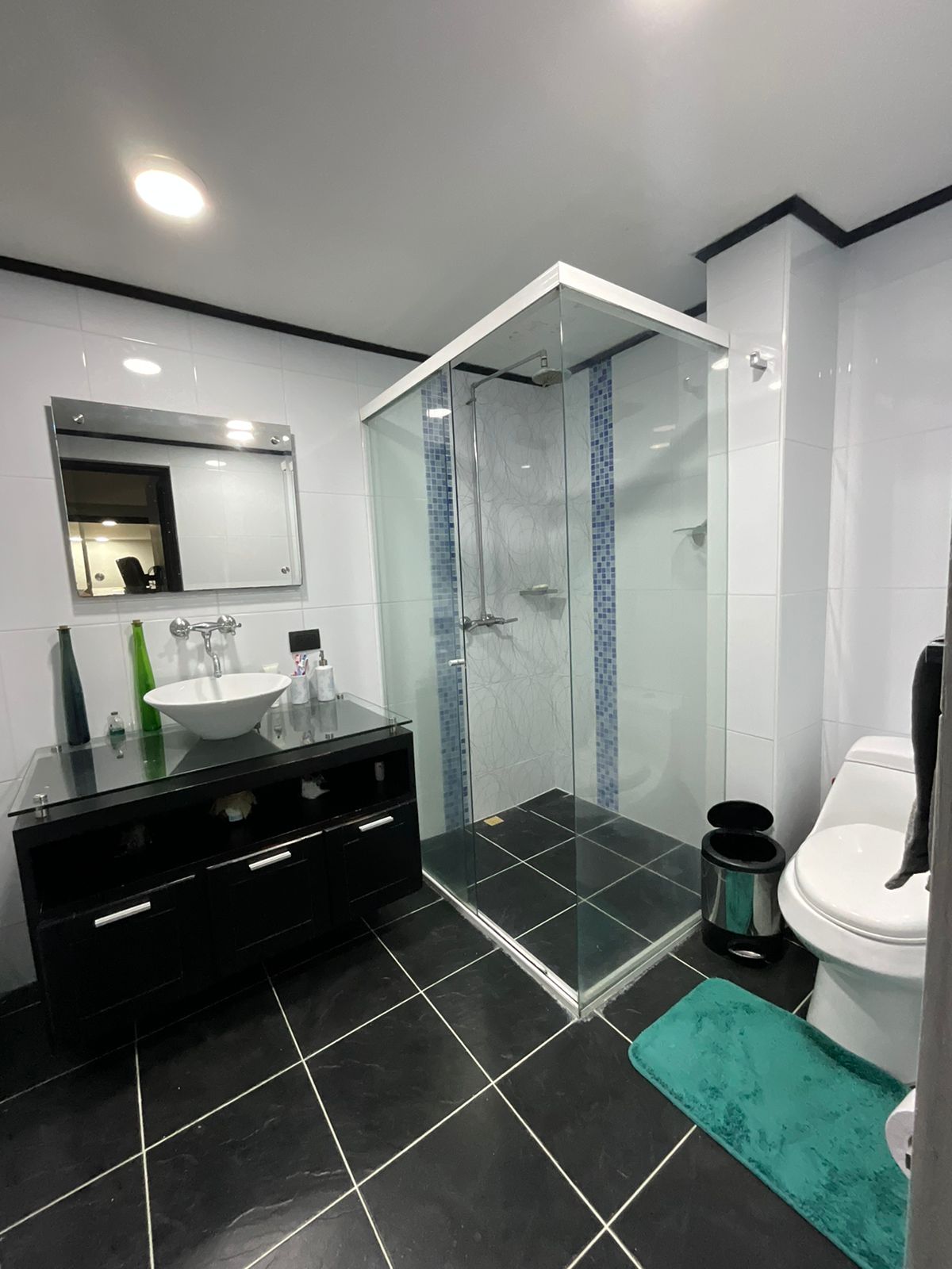 Casa para la venta en la Mota Medellin