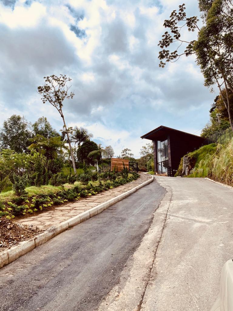 Venta de lote en Envigado Loma del Escobero