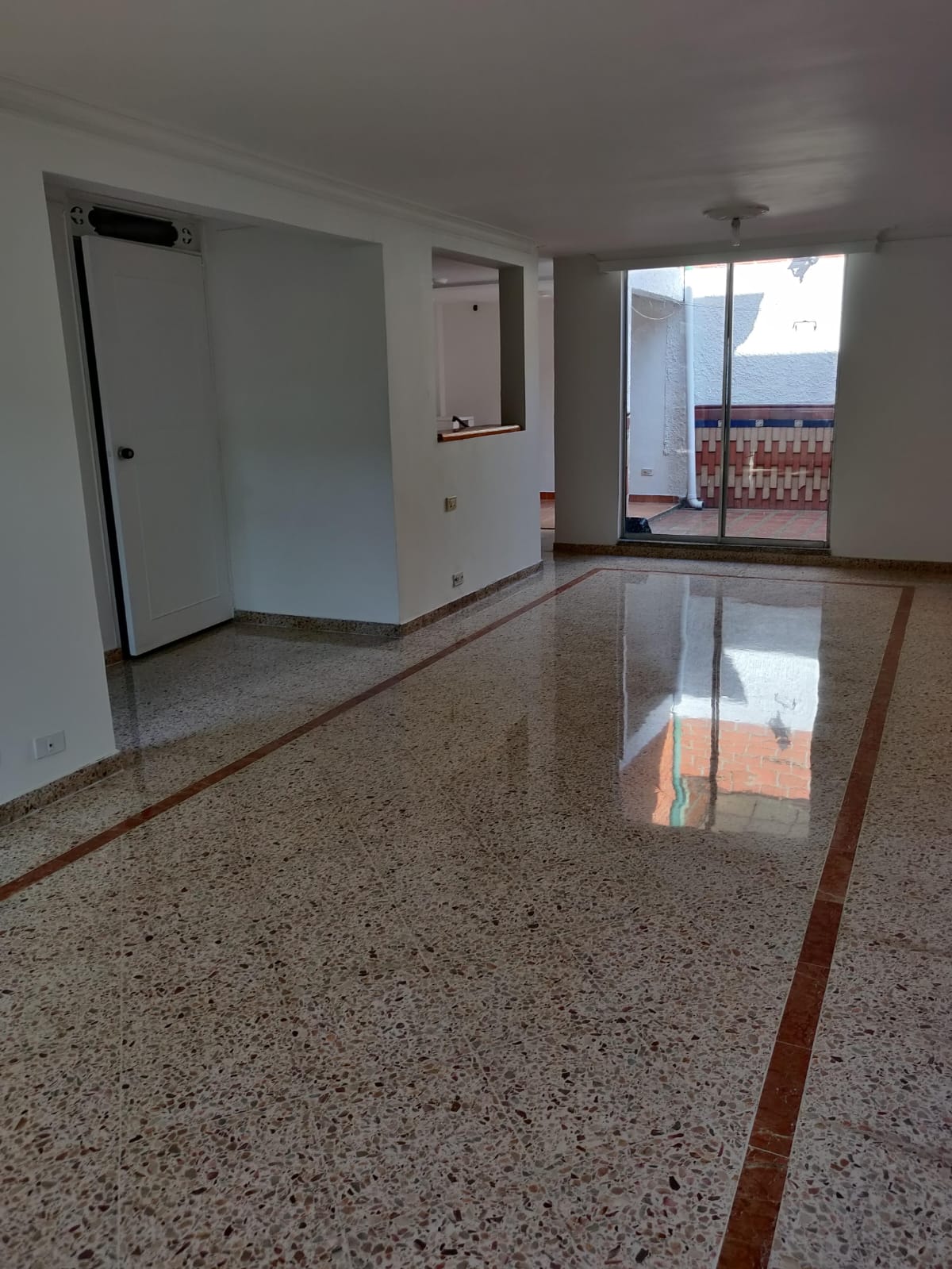 CASA  DE 3 NIVELES EN VENTA LA MOTA MEDELLIN-ANTIOQUIA