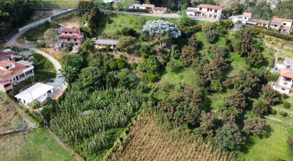 VENTA DE FINCA EN RIONEGRO SECTOR LAS LASJAS
